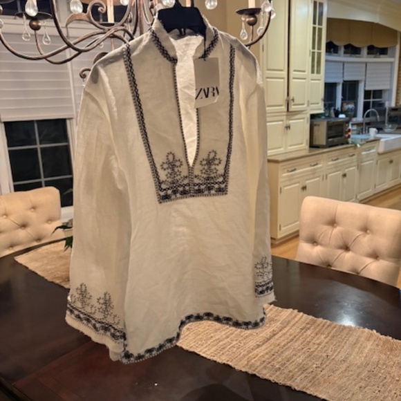 Embroidered Zara tunic blouse - Picture 1 of 3